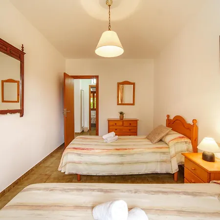 Nyaraló Damia By Interhome Cala Murada